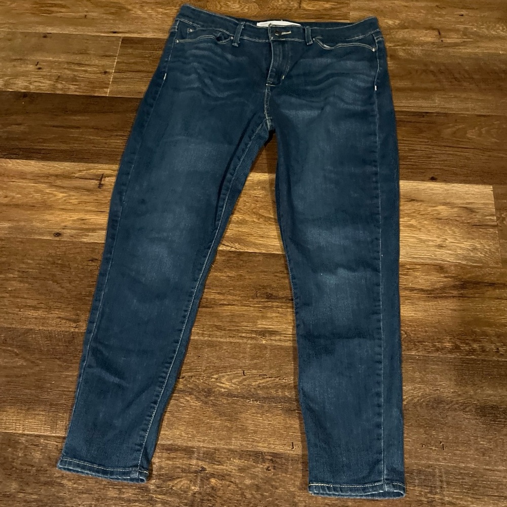 Womens Levis 512 Perfectly Slimming Capris 32x18 Womens Size 14